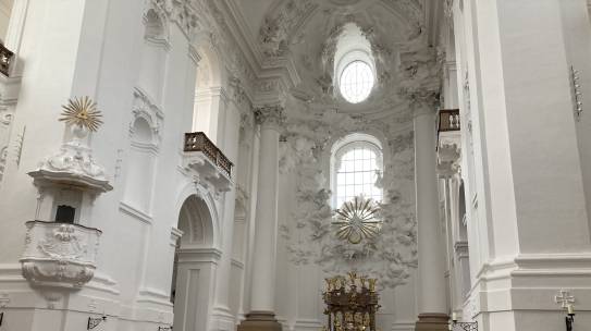 Interreligiöse Eröffnungsfeier in der Kollegienkirche Salzburg