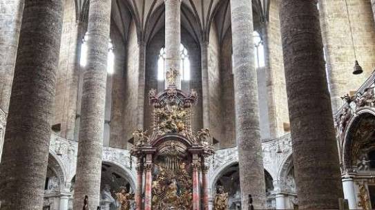 Türen öffnen im Advent – die Tür zur Franziskanerkirche!